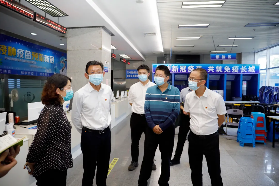 《企业常态化疫情防控与突发疫情应对策略-1》（全两集）